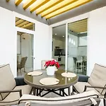 Apartamento New In Tenerife Costa Del Silencio